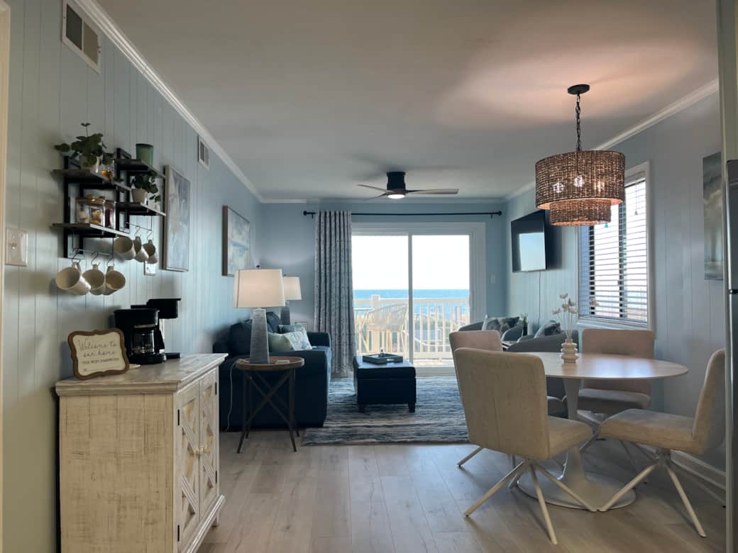 Living/Dining/Coffee Bar