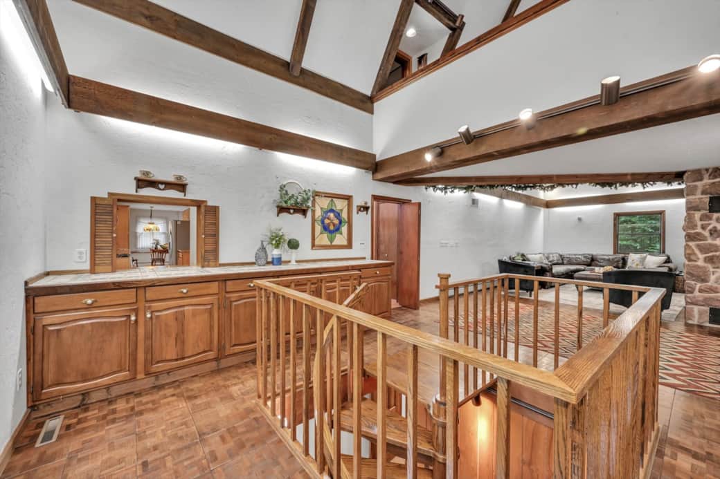 011-Entry_Spiral Staircase