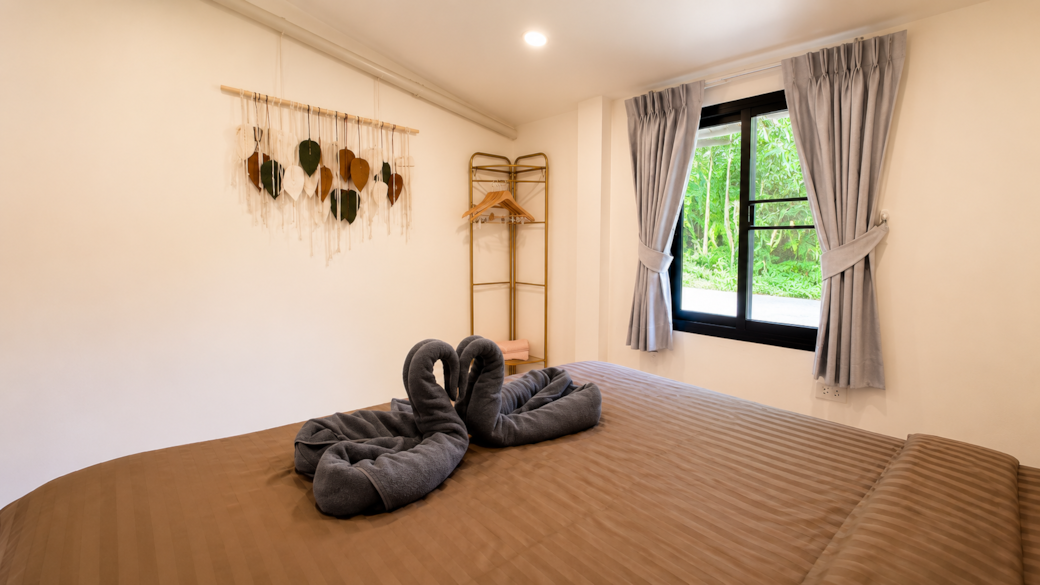 Bedroom2 2