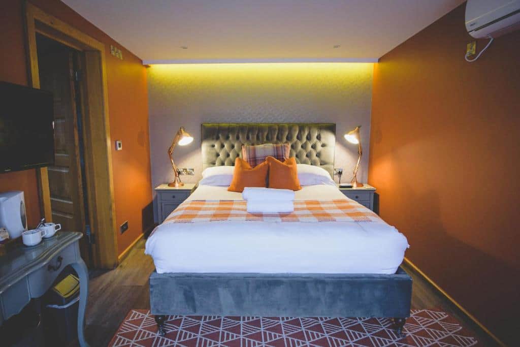 Fox- Garden Lodge