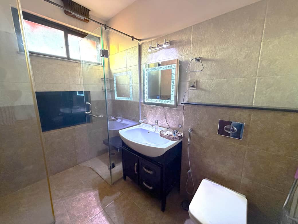 Bedroom-1 Washroom (1)