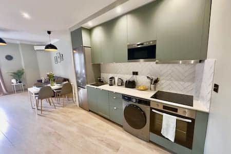 8356f3eb 21b7 4edd bd24 ed969c5884b0