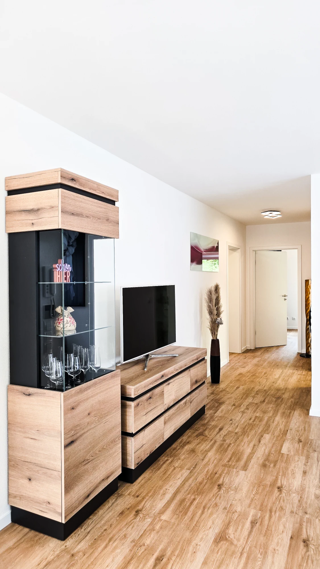 Frensdorf apartments a4 wohnwand flur