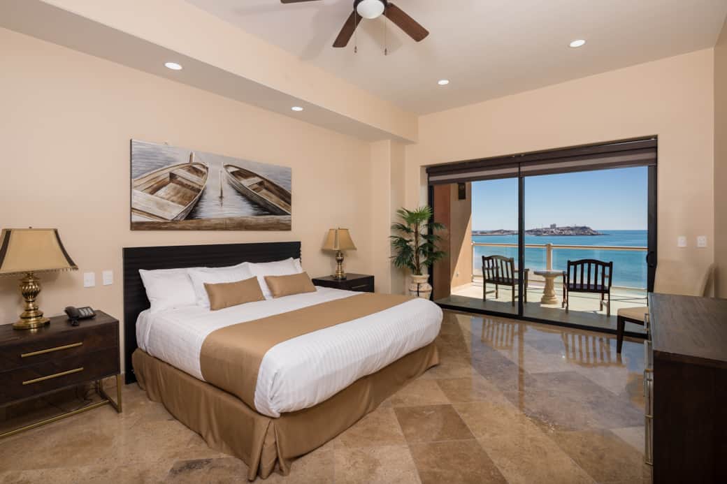 Stunning Master Bedroom With Patio Access Stunning Master Bedroom With Patio Access