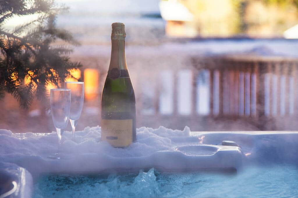 Relax in our gorgeous hot-tub on the terrace, after a day on the slopes. (Hot-tub open winter only). Relax in our gorgeous hot-tub on the terrace, after a day on the slopes. (Hot-tub open winter only).