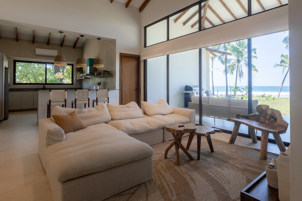 Casa Zola – Beachfront Surf Escape in Morrillo — foto 2