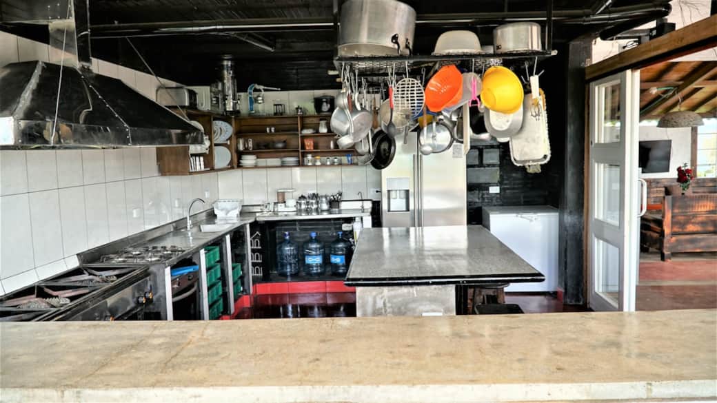 Fully equipped industrial kitchen seats 48 – gas stove, BBQ, filtered water
