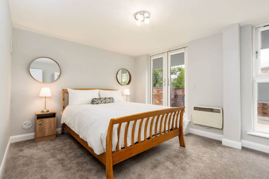 Master Bedroom King size leading to terrace