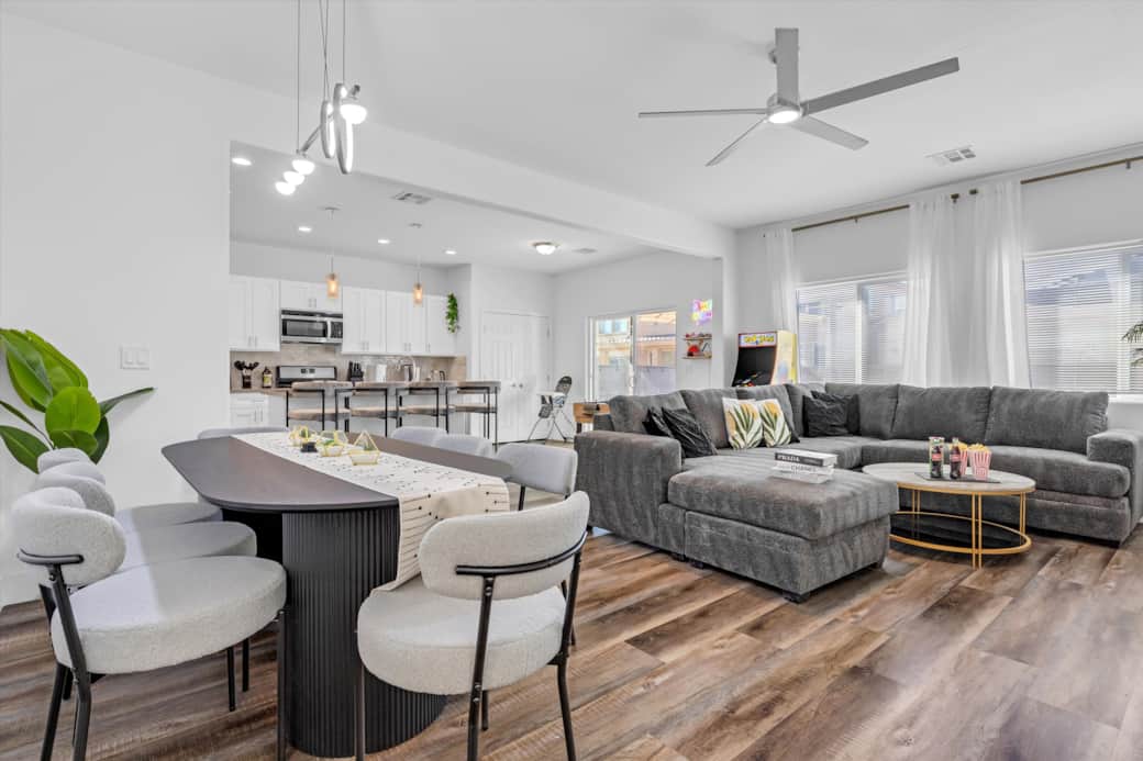 Dining & Living Area