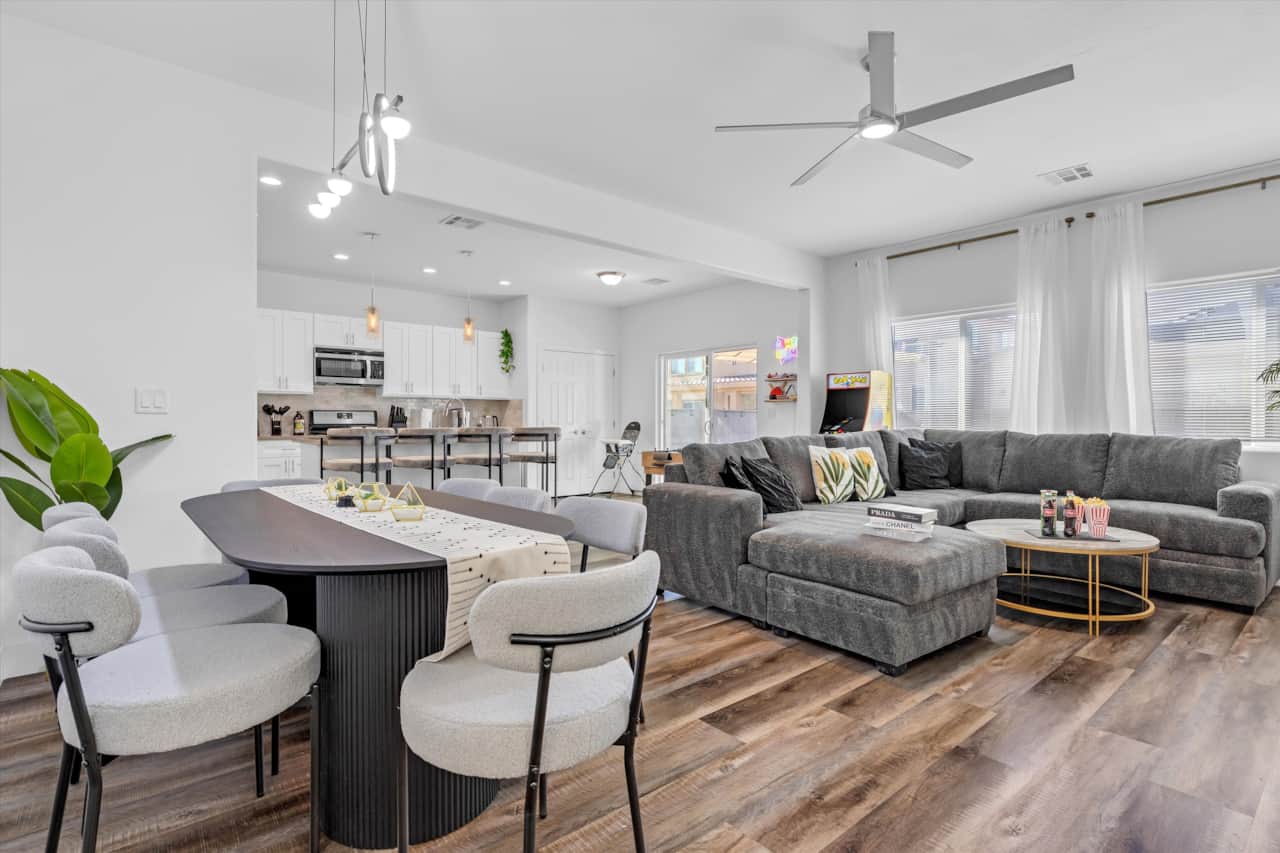 Dining & Living Area