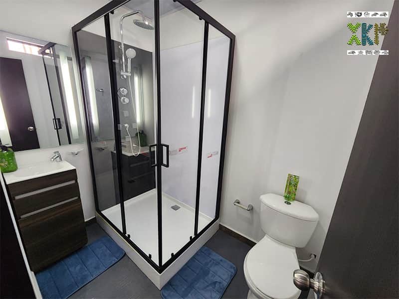 Ac hotwater bathroom clean weekends