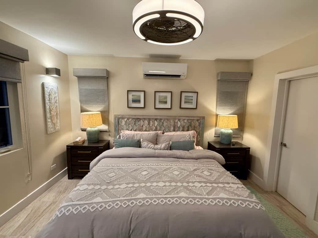 King size bed