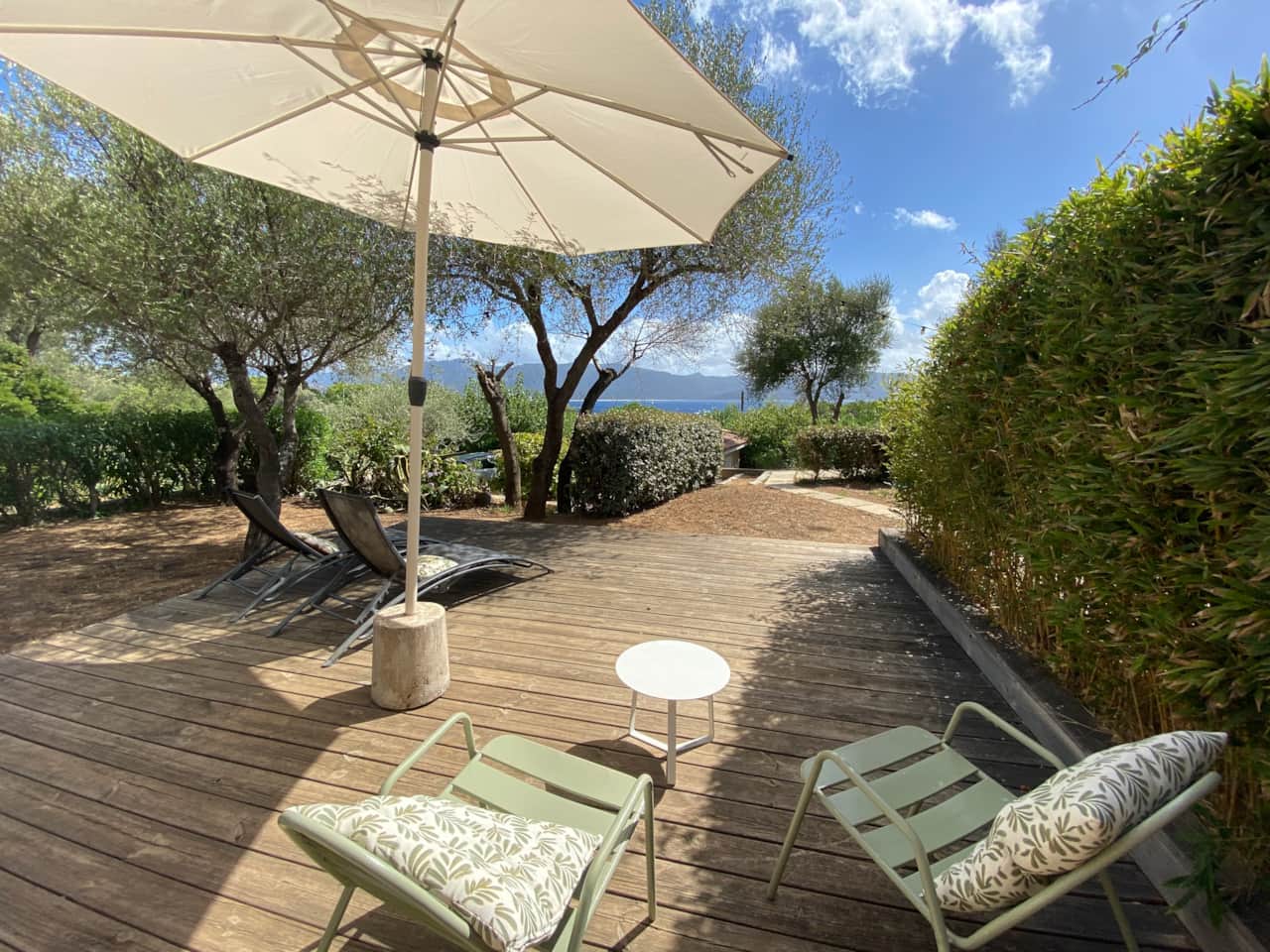 Terrasse Vue mer - Résidence Ogliastrello - Olmeto location vacance - Villa Rosula - piscine et bor