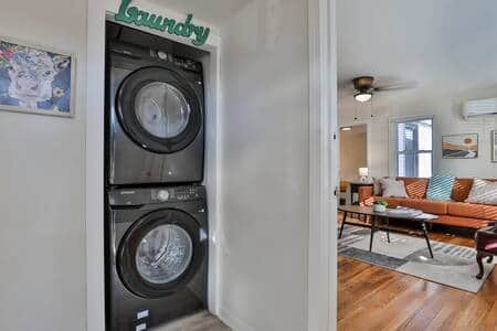 In Unit, Private, Washer & Dryer