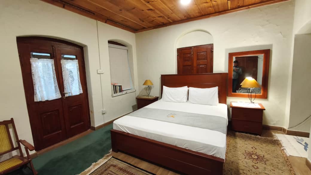 Changlagali -luxury-bedroom-2