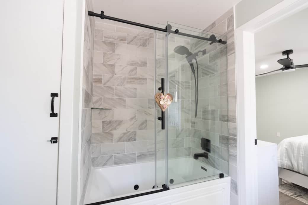Heated Jacuzzi Tub Bathroom 2