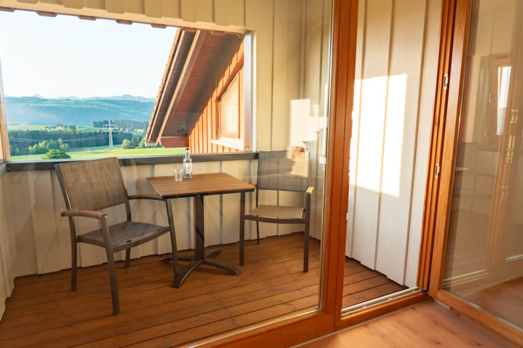 Balkon mit tollem Bergblick in die Alpen Balkon mit tollem Bergblick in die Alpen