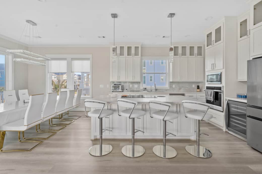 Kitchen and dining with 16 seats Kitchen and dining with 16 seats