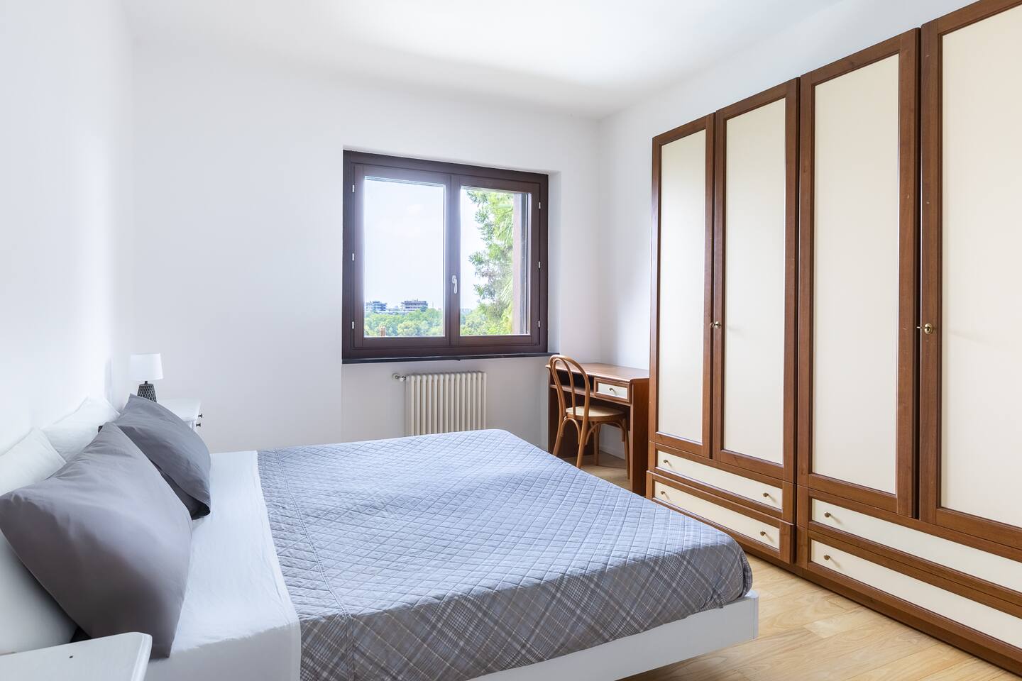 Seconda Ampia Camera da letto con grandi Armadi