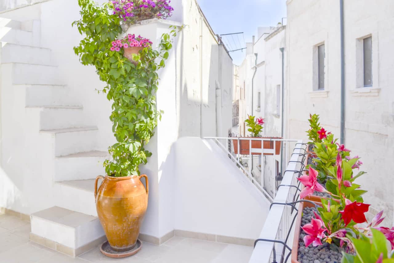 3rd floor -private patio