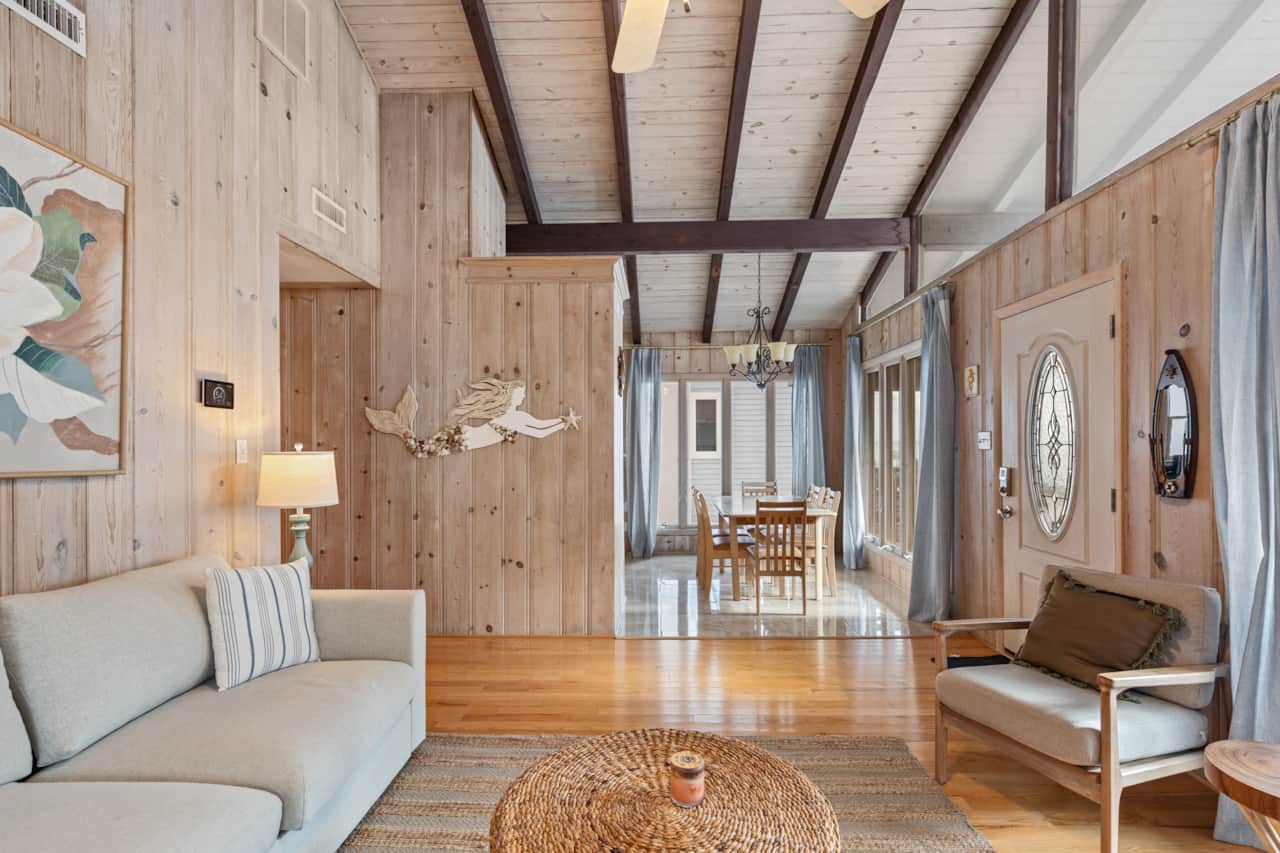 Living Room 6