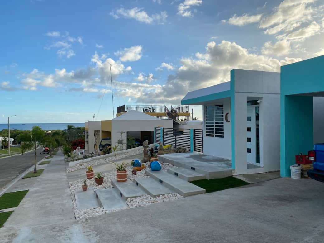 Neighborhood Ocean view