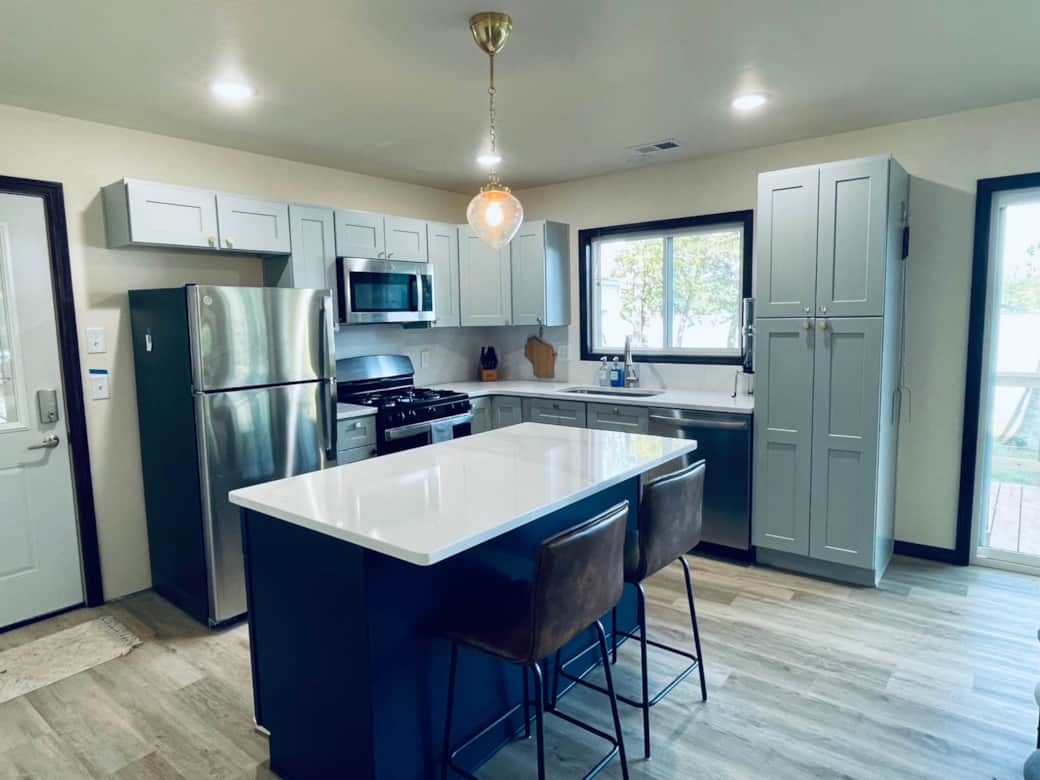 Kitchen with island