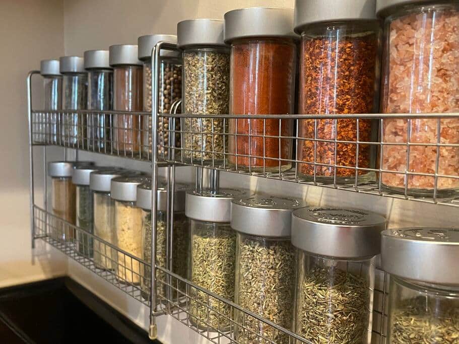Fully Stocked Kitchen for the Gourmet Chef