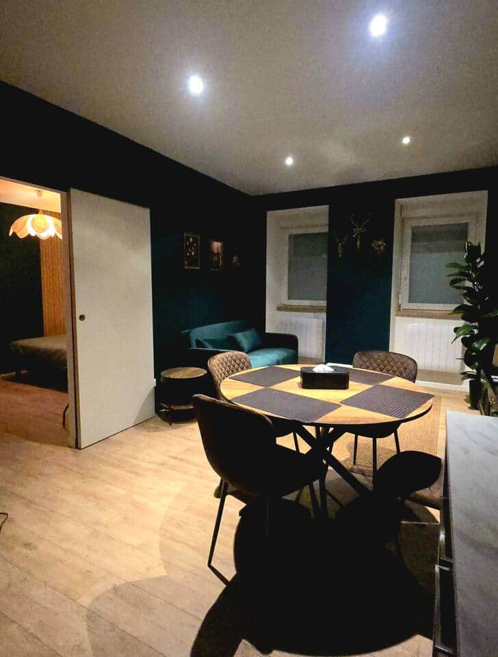 L'Atelier de l'Emeraude - table à manger