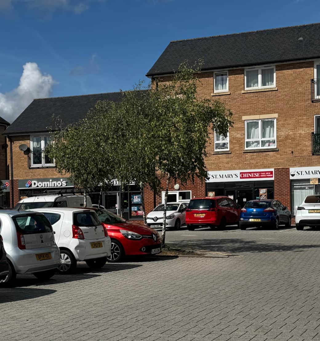 Dominos, st Mary’s Chinese and a couple of other  restaurants are 5 mins walk away from the property