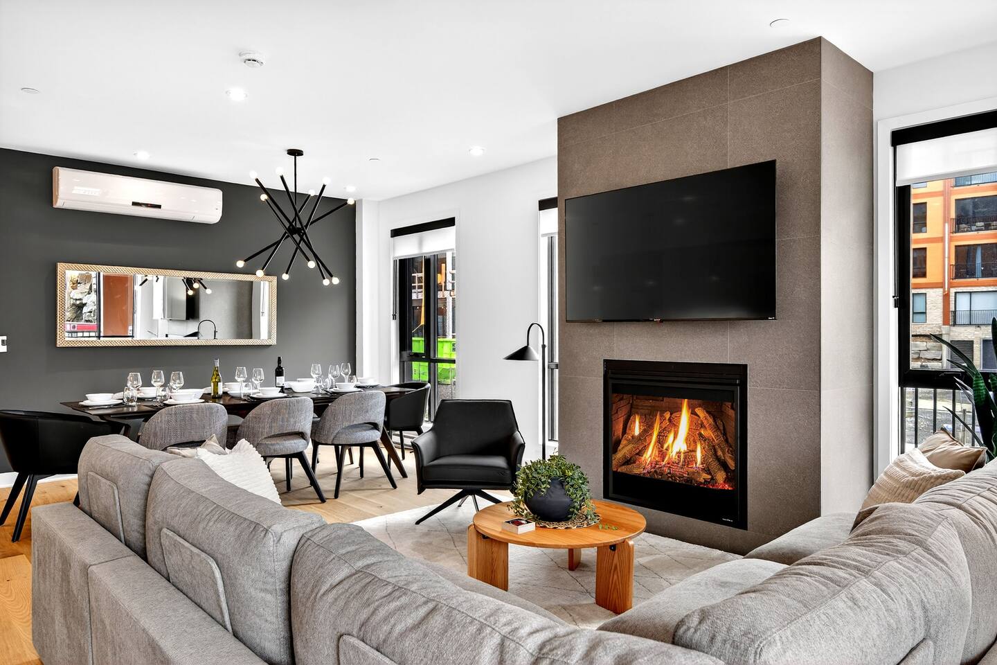 High-end ski cottage Mont-Tremblant near slopes and outdoor activities