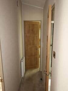 Hall to bathroom and bedrooms