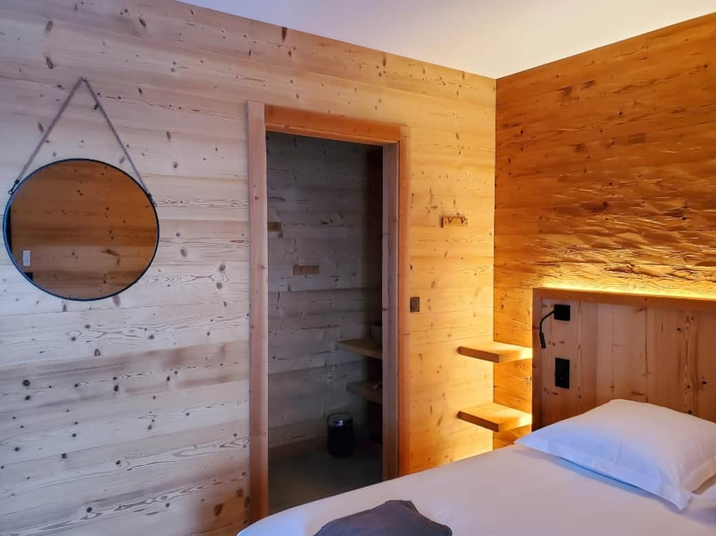 Chambre double Rez de Jardin avec sa salle d'eau