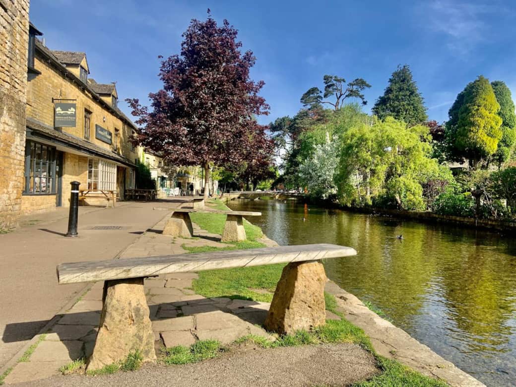 The River Windrush, Bourton on the Water The River Windrush, Bourton on the Water