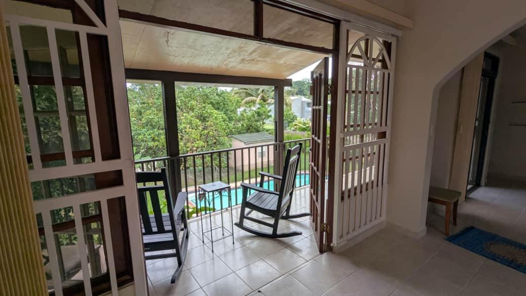 PXL 20251021 190533237 PXL 20251021 190533237