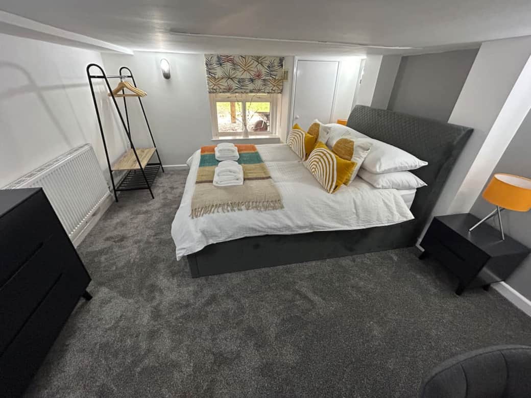 Bedroom Bedroom