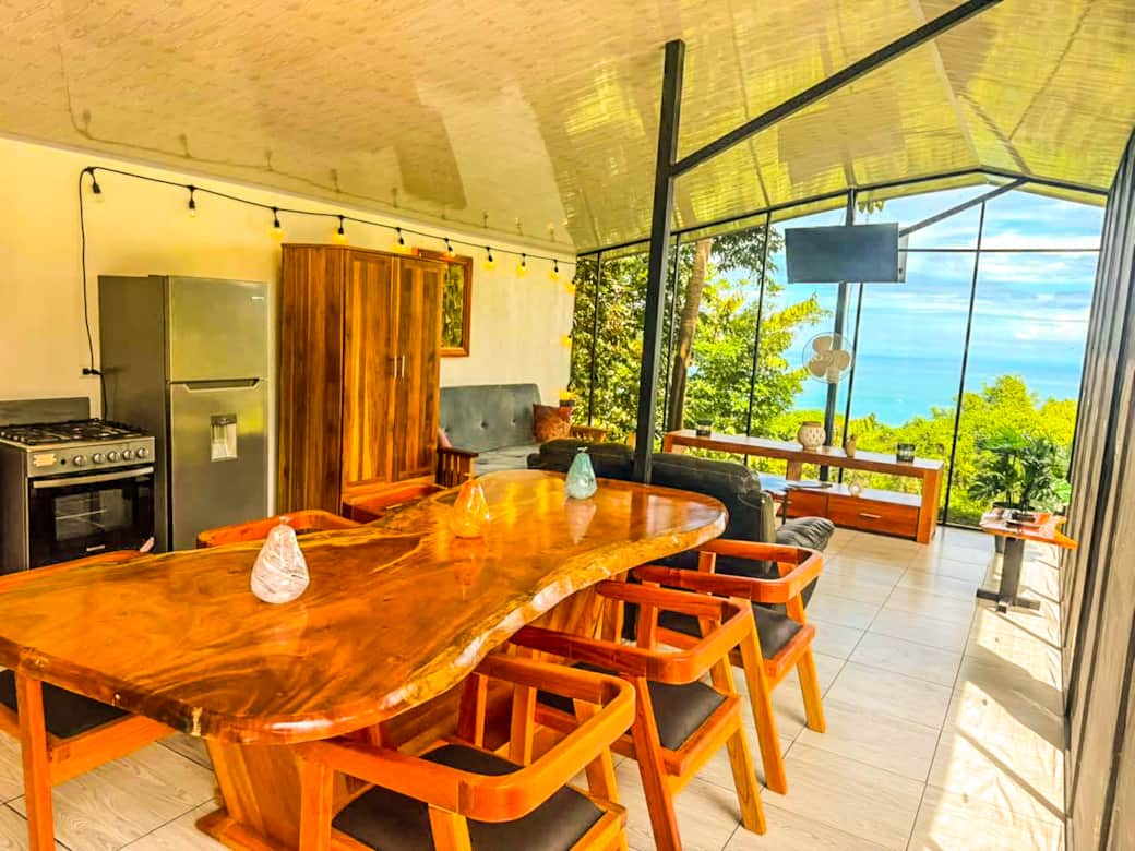 DINNING ROOM AREA