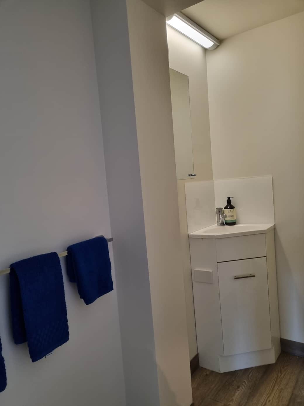 Private ensuite bathroom