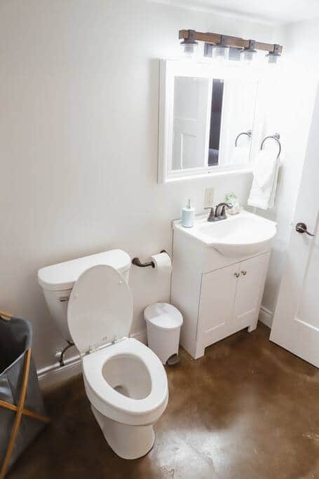 Bathroom Bathroom