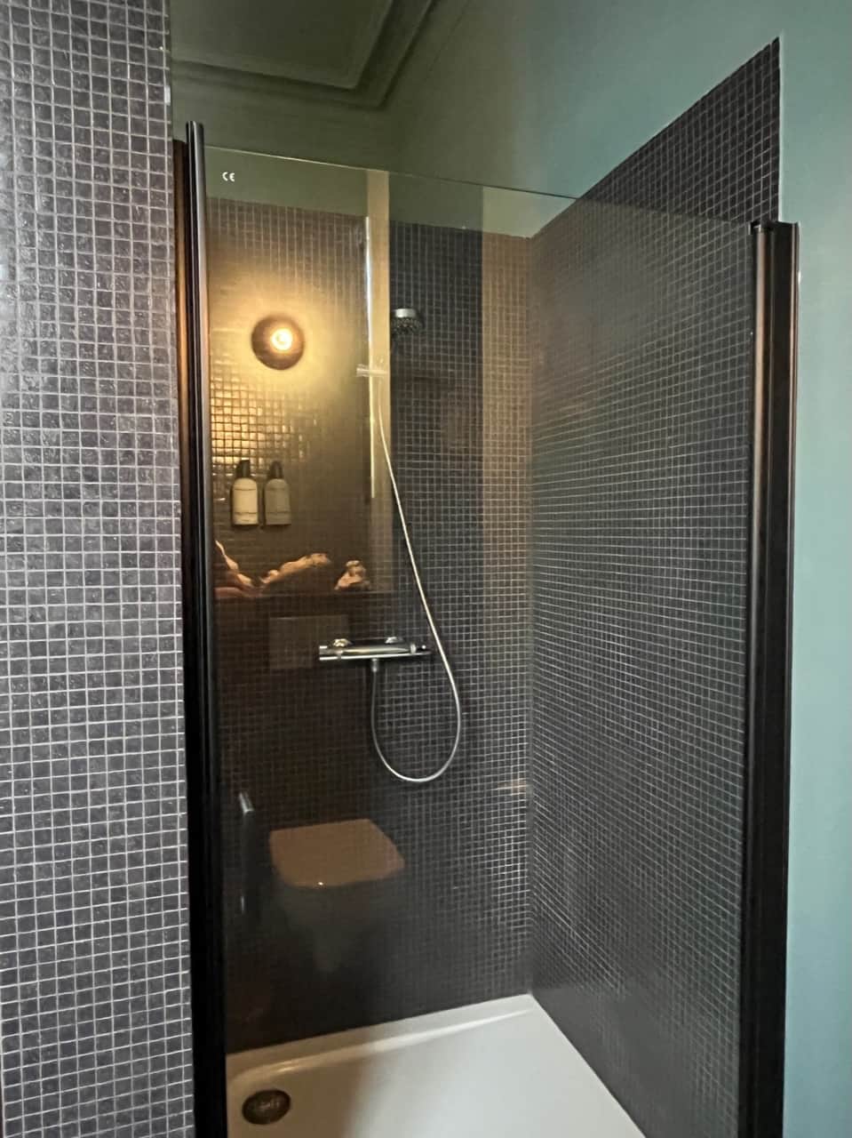 shower with soaps