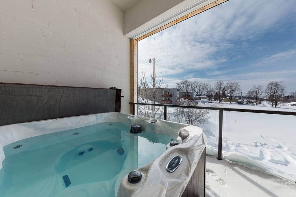 Spa 4 saisons sur le balcon