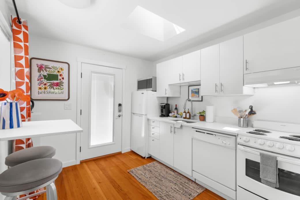 Cherry Hill Bungalow18