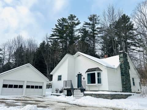 Parking for up to 4 vehicles