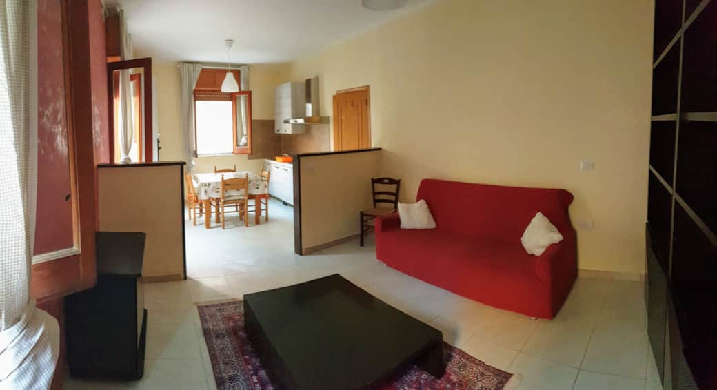 Veduta soggiorno cucina
