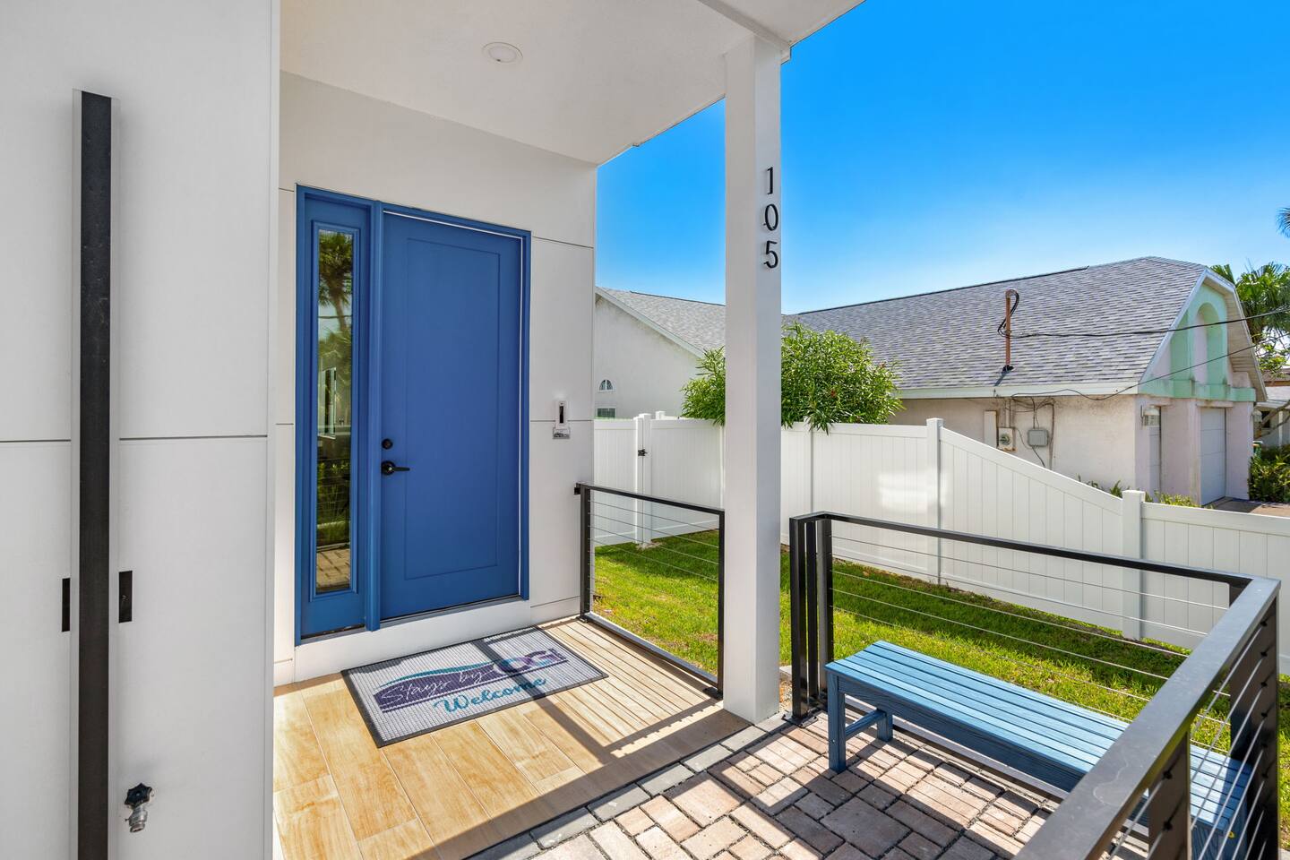 Step inside to a bright, inviting entrance with modern touches, for unit 105.
