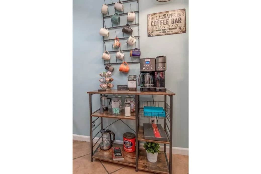 Can we talk about our Coffee Station?! You'll find assorted K-cups, ground flavored cofefe, regular & vanilla creamers, sugar, artificial sweetener, assorted tea box, and hot chocolate mix. There's even a French Press!