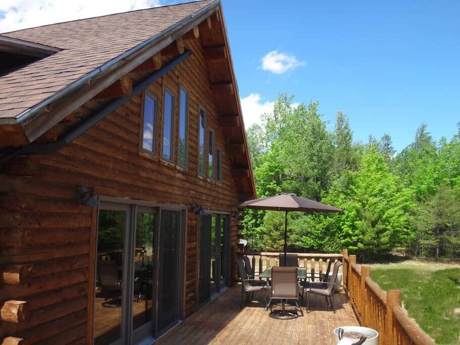 Patio dining with stunning views Patio dining with stunning views