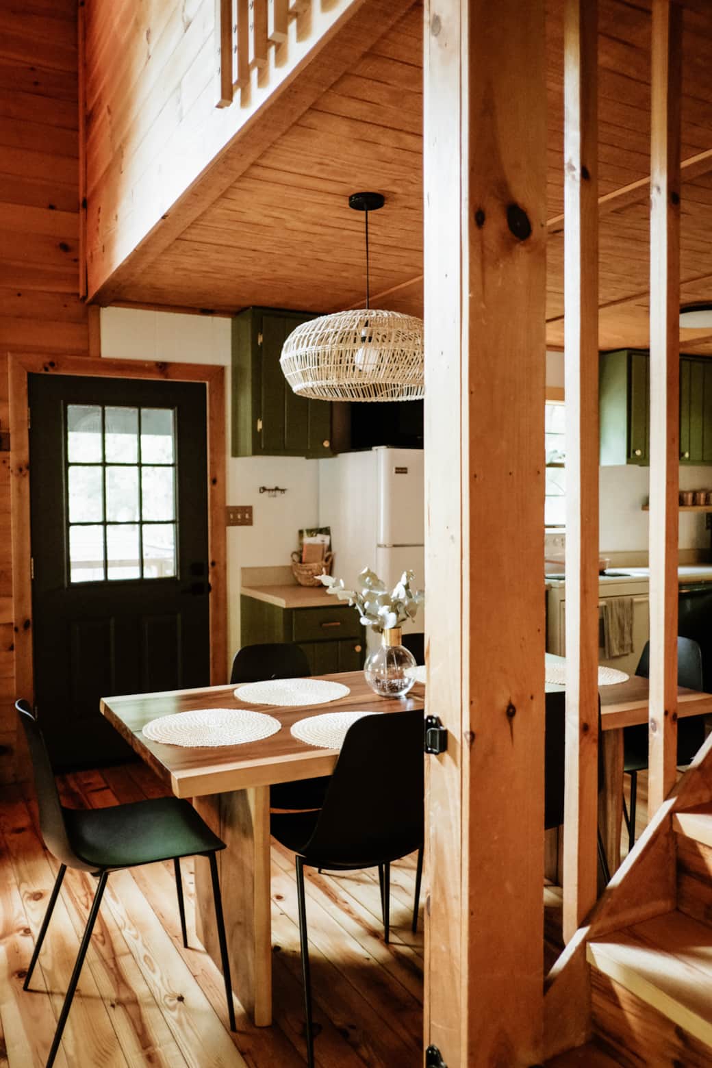 Side entry/ exit to wrap around deck & fire pit.