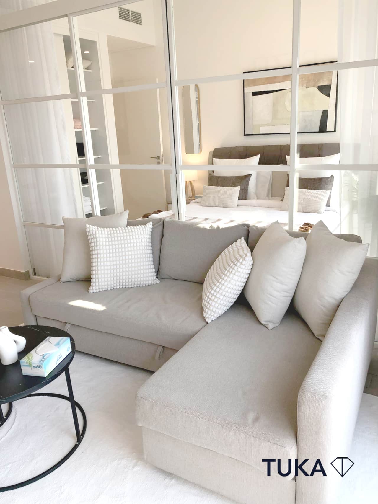 Living room 5