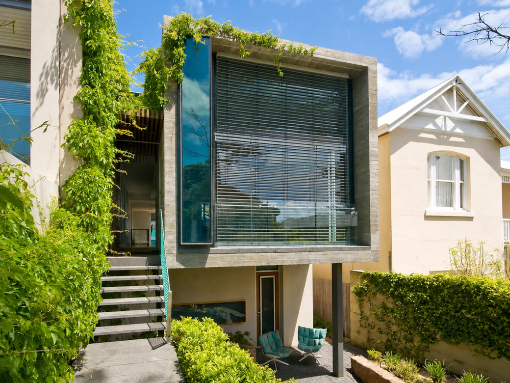 17 John St